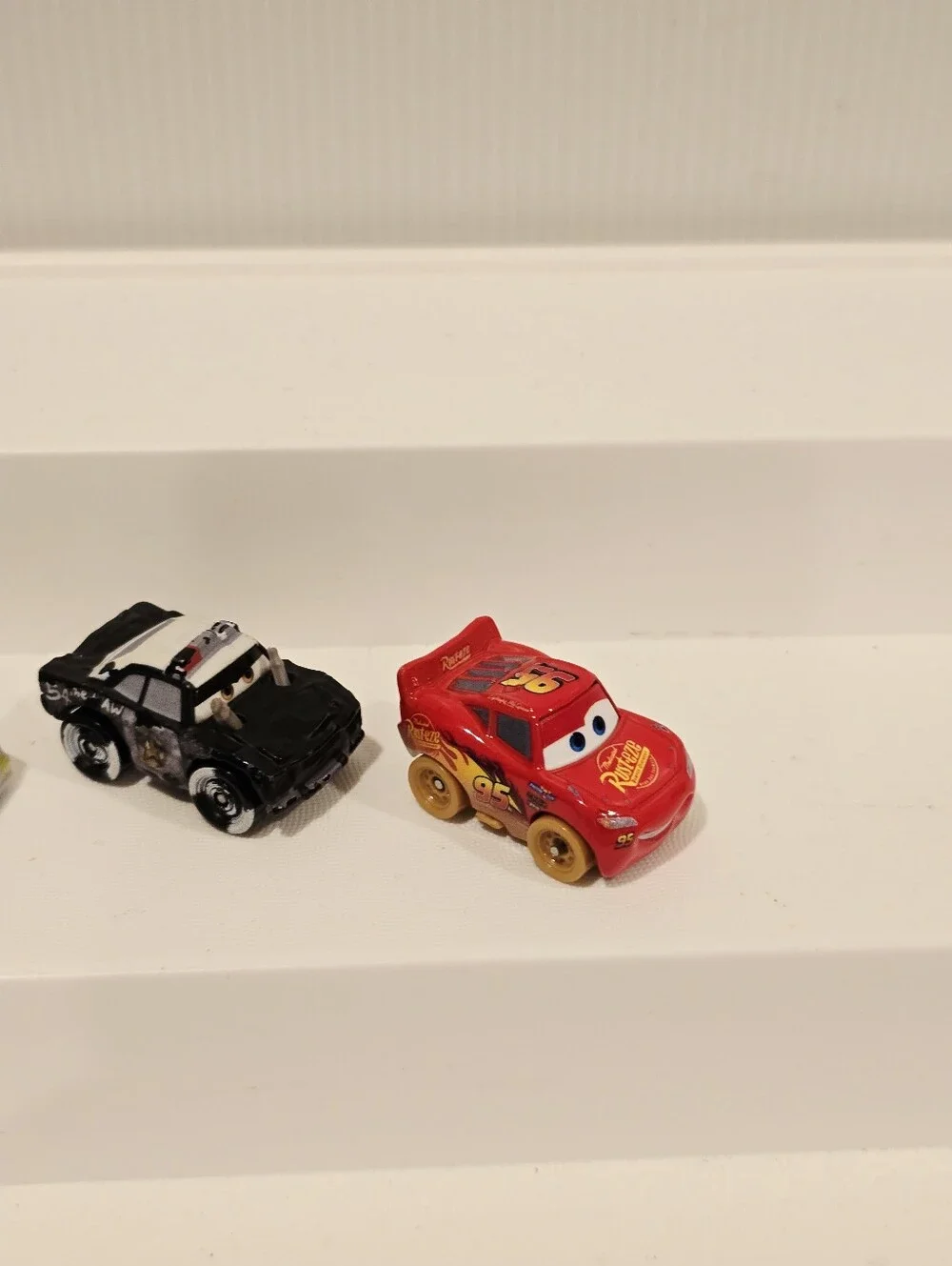Disney Pixar Cars Mini Racers Thunder Hollow Diecast Mini Car Set